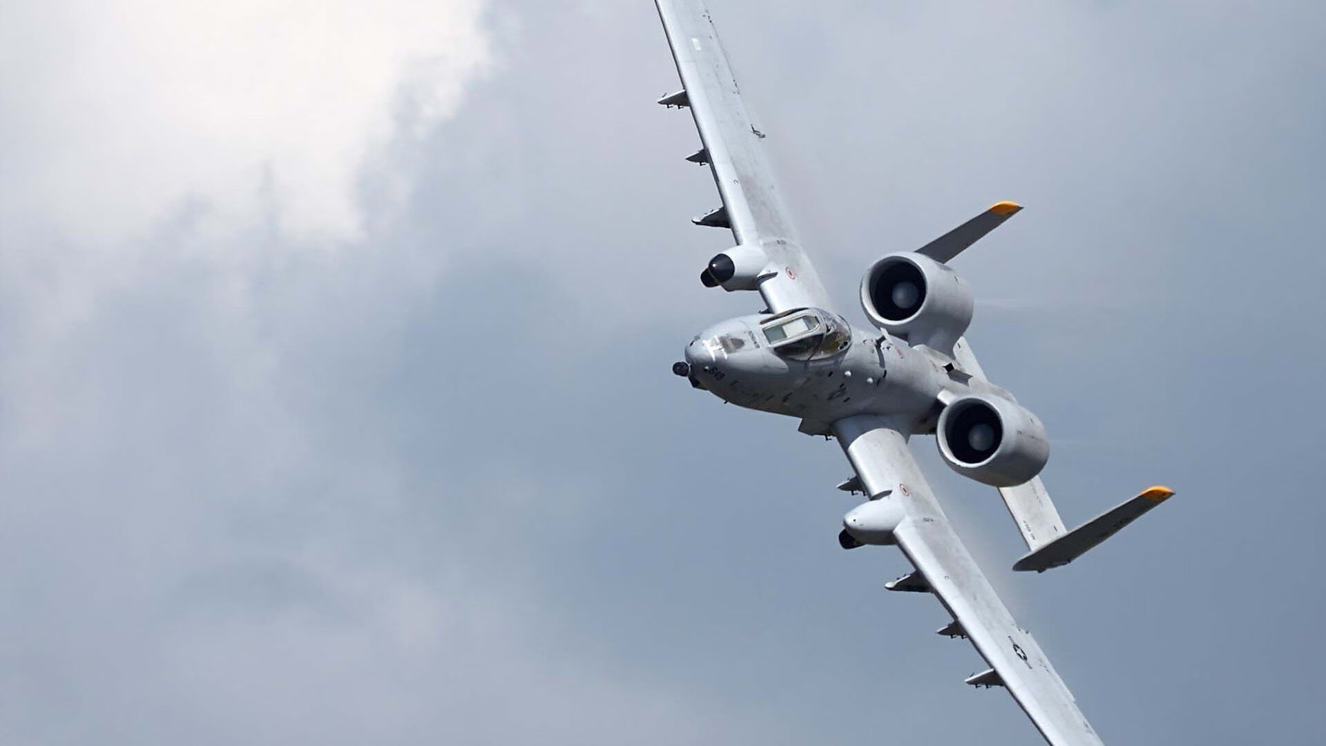 霍勒迪称球队配合默契越来越好，霍勒迪效力过的球队