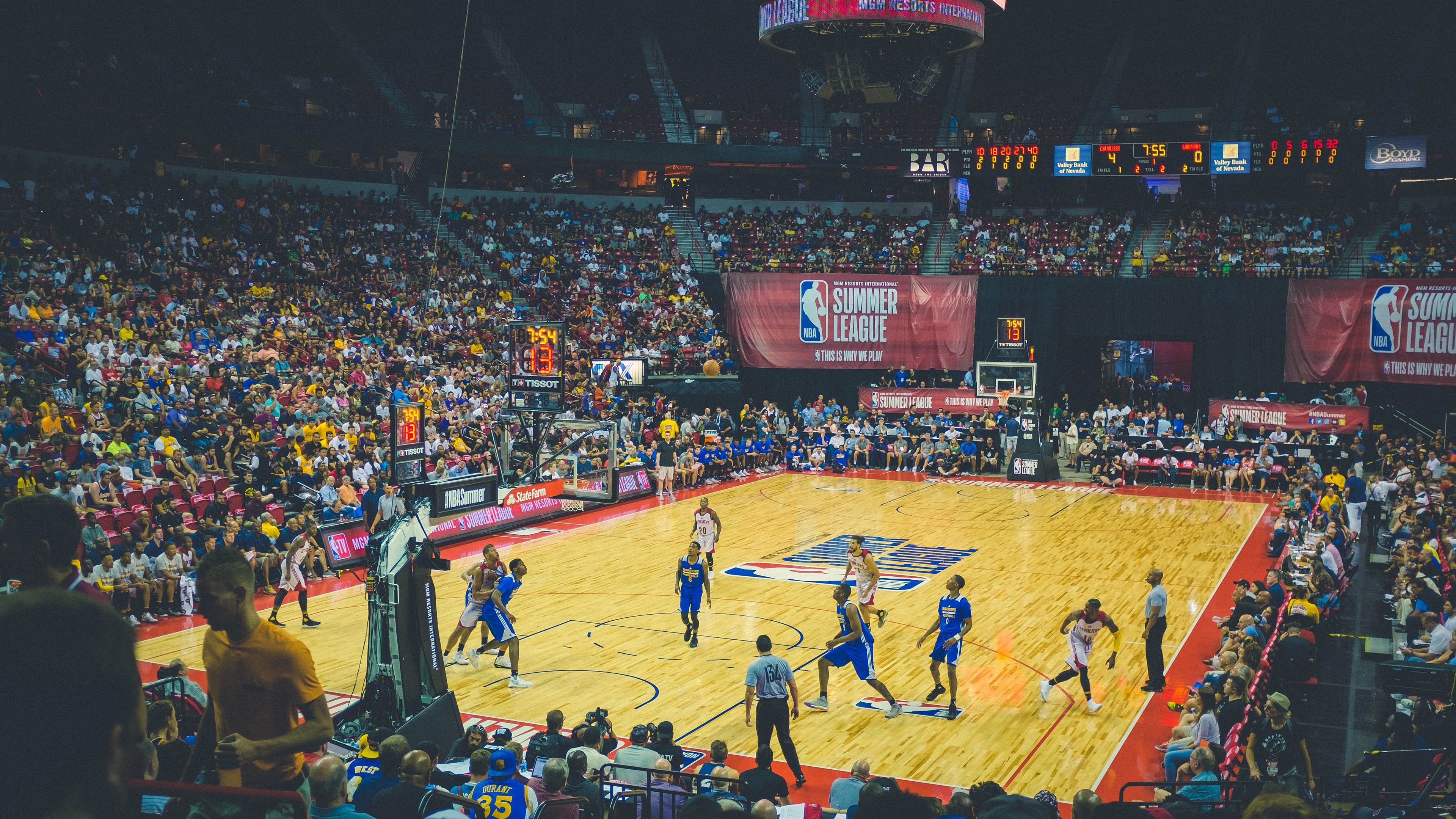 -广东队利用暂停时间精准调整战术，广东队下场比赛时间